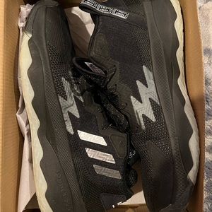 Adidas dame 8 men’s size 12